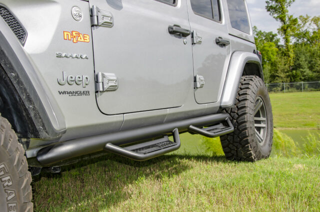 N-Fab Wrangler JL Podium Side Steps Install | Jeepfan.com