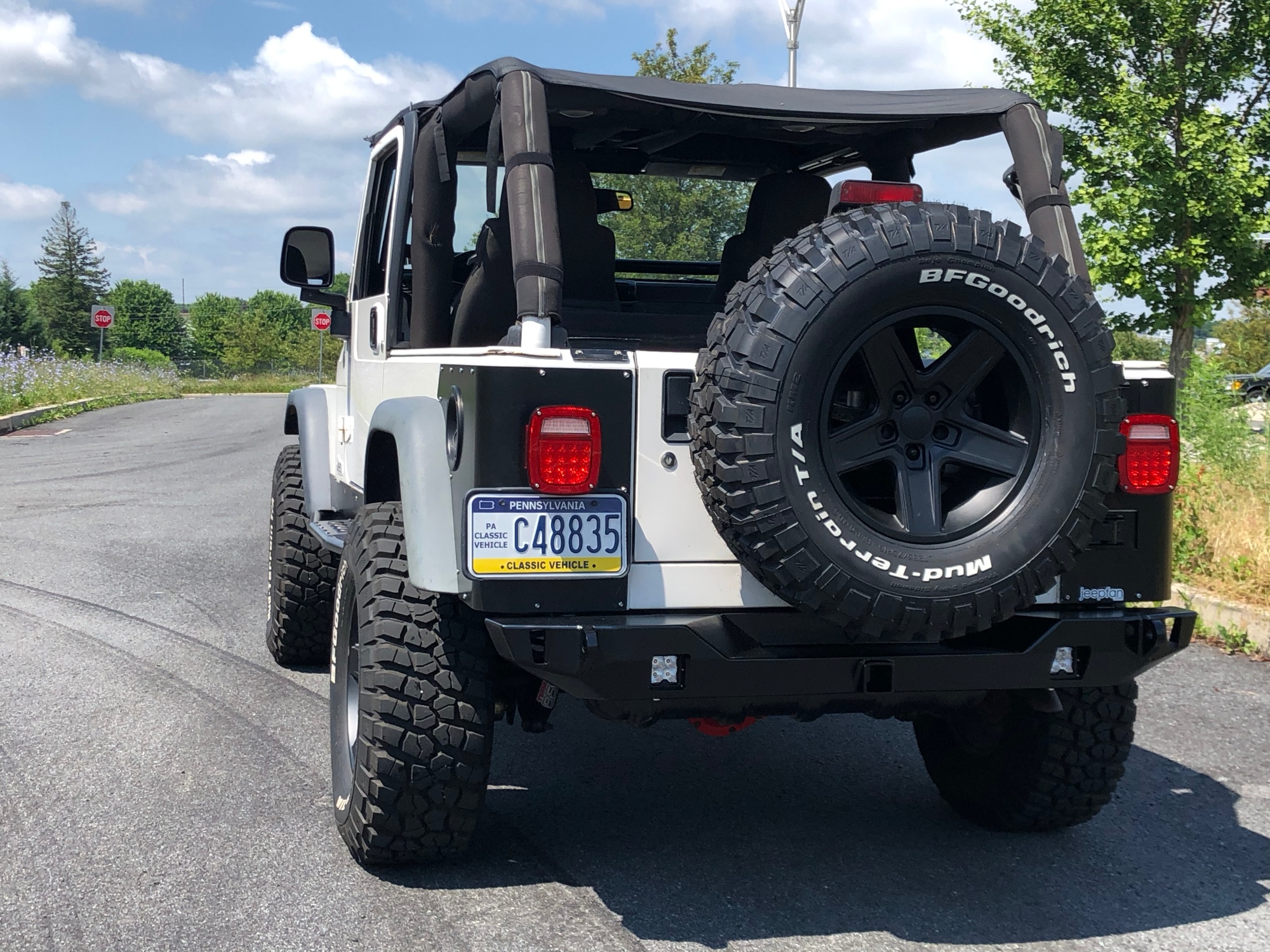 TJ-JCR-Rear-Bumper-42 | jeepfan.com